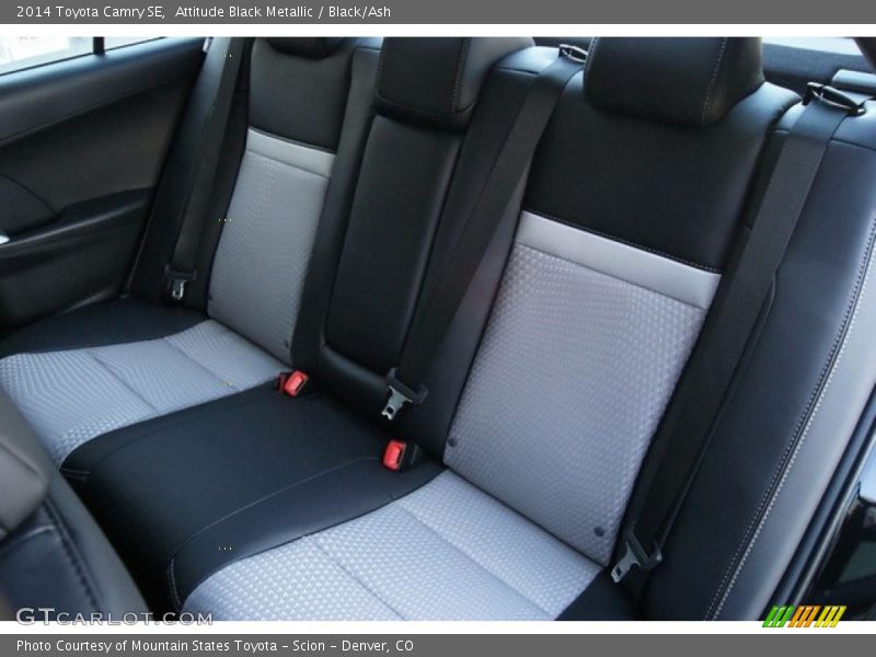 Attitude Black Metallic / Black/Ash 2014 Toyota Camry SE