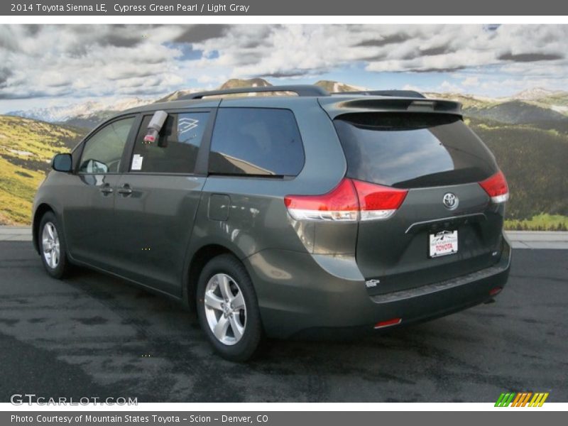 Cypress Green Pearl / Light Gray 2014 Toyota Sienna LE
