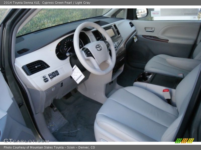 Cypress Green Pearl / Light Gray 2014 Toyota Sienna XLE