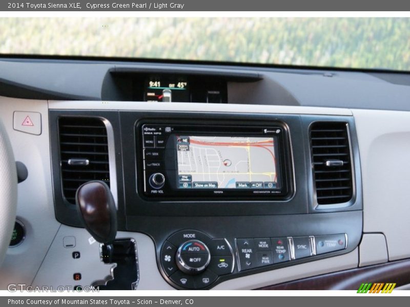 Cypress Green Pearl / Light Gray 2014 Toyota Sienna XLE