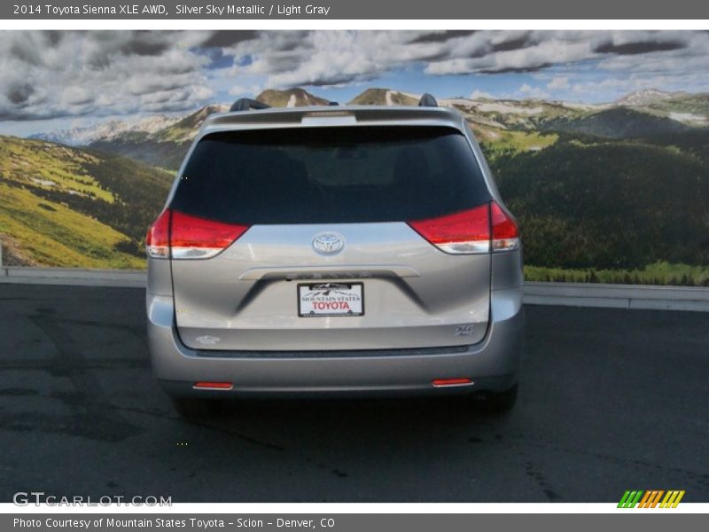 Silver Sky Metallic / Light Gray 2014 Toyota Sienna XLE AWD
