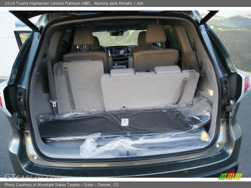  2014 Highlander Limited Platinum AWD Trunk