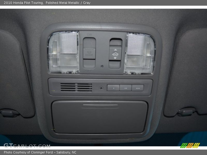 Polished Metal Metallic / Gray 2010 Honda Pilot Touring