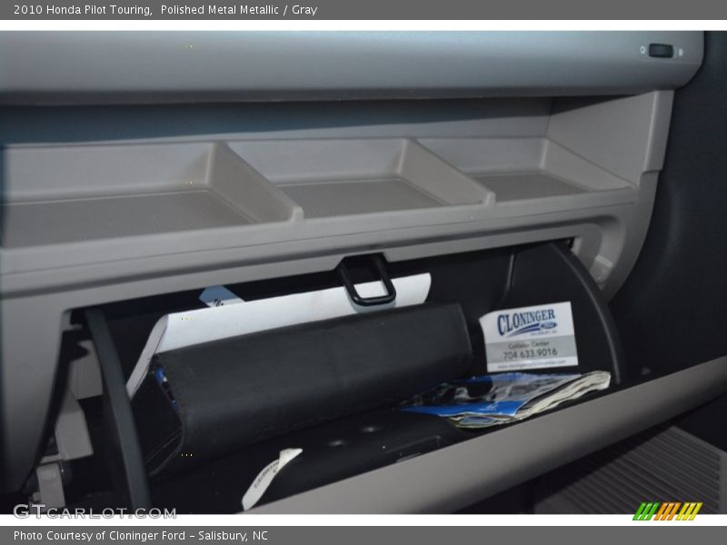 Polished Metal Metallic / Gray 2010 Honda Pilot Touring