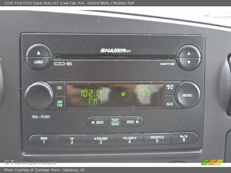 Oxford White / Medium Flint 2005 Ford F250 Super Duty XLT Crew Cab 4x4