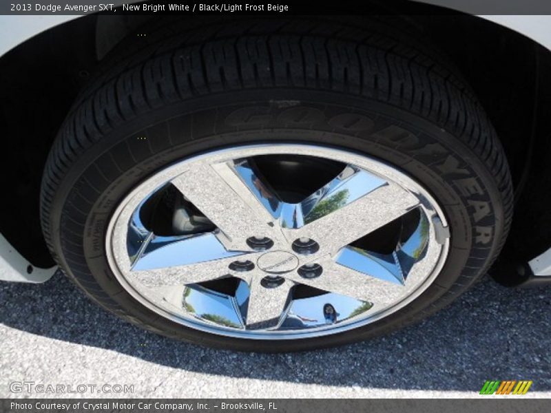 New Bright White / Black/Light Frost Beige 2013 Dodge Avenger SXT