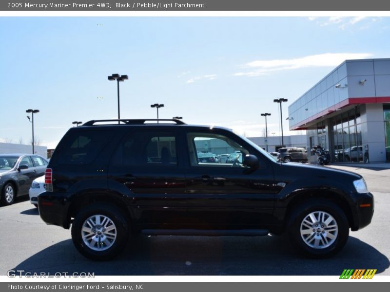 Black / Pebble/Light Parchment 2005 Mercury Mariner Premier 4WD