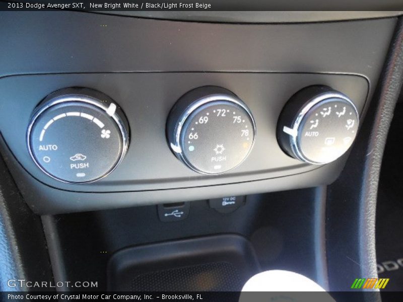 New Bright White / Black/Light Frost Beige 2013 Dodge Avenger SXT