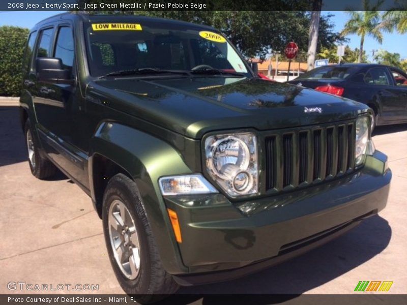 Front 3/4 View of 2008 Liberty Sport