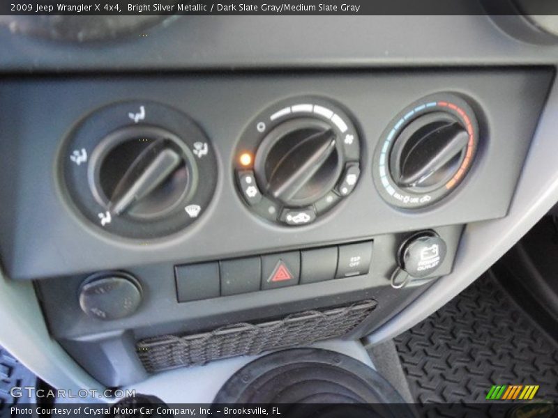 Bright Silver Metallic / Dark Slate Gray/Medium Slate Gray 2009 Jeep Wrangler X 4x4