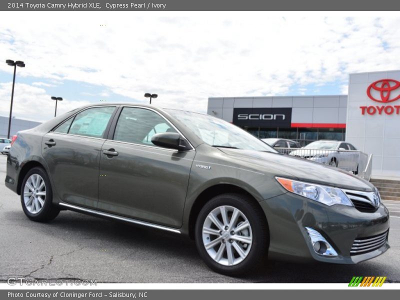 Cypress Pearl / Ivory 2014 Toyota Camry Hybrid XLE