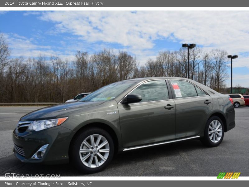 Cypress Pearl / Ivory 2014 Toyota Camry Hybrid XLE