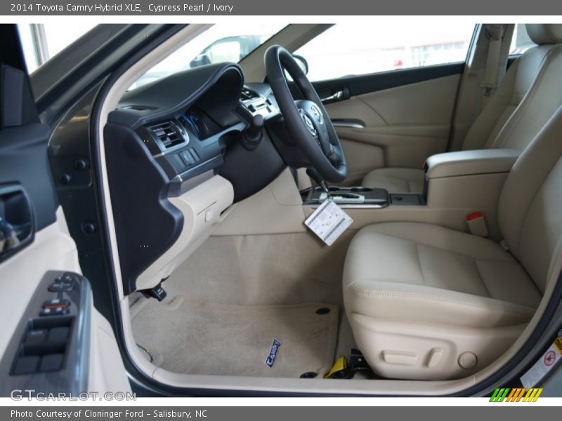 Cypress Pearl / Ivory 2014 Toyota Camry Hybrid XLE