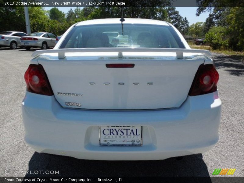 New Bright White / Black/Light Frost Beige 2013 Dodge Avenger SE