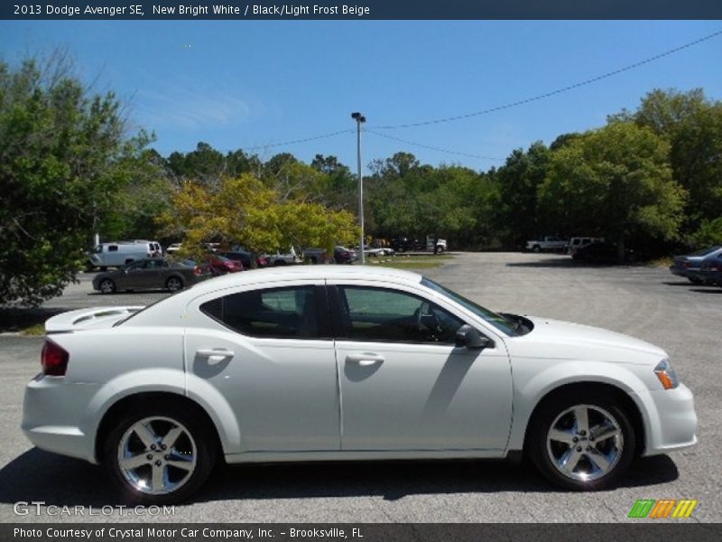 New Bright White / Black/Light Frost Beige 2013 Dodge Avenger SE