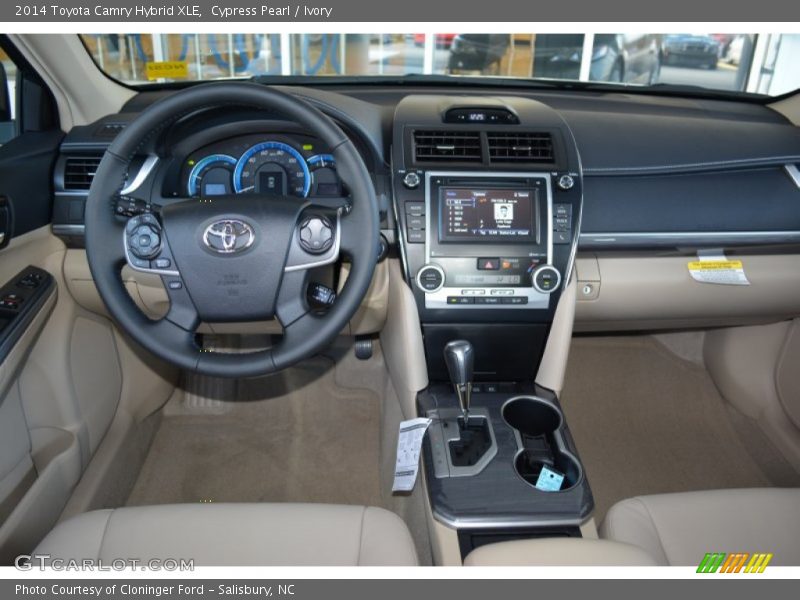 Cypress Pearl / Ivory 2014 Toyota Camry Hybrid XLE