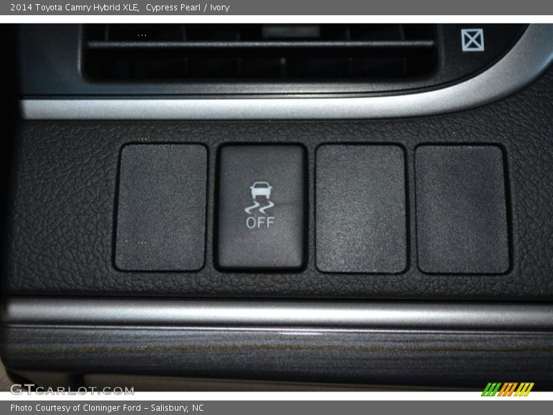 Cypress Pearl / Ivory 2014 Toyota Camry Hybrid XLE