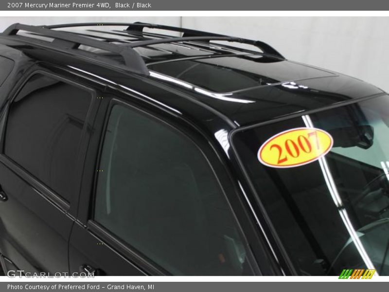 Black / Black 2007 Mercury Mariner Premier 4WD