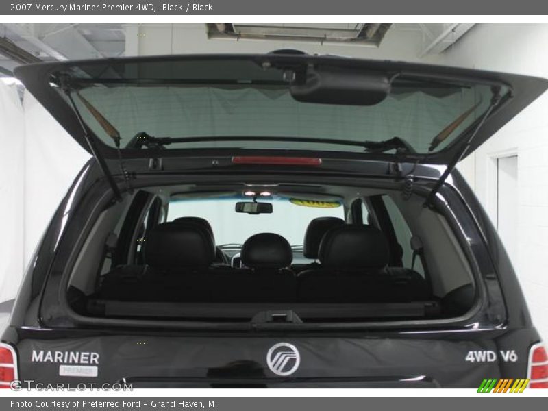 Black / Black 2007 Mercury Mariner Premier 4WD