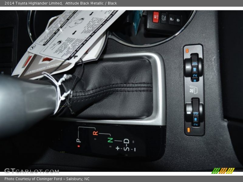 Attitude Black Metallic / Black 2014 Toyota Highlander Limited