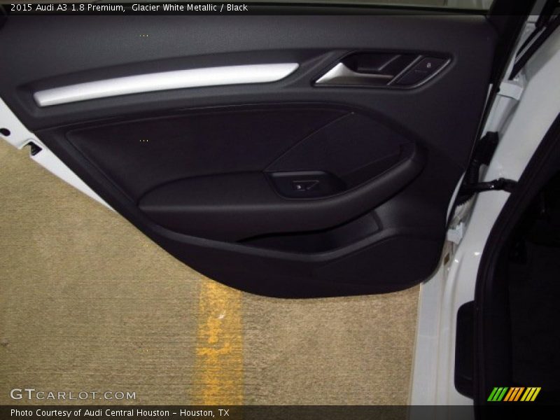 Glacier White Metallic / Black 2015 Audi A3 1.8 Premium