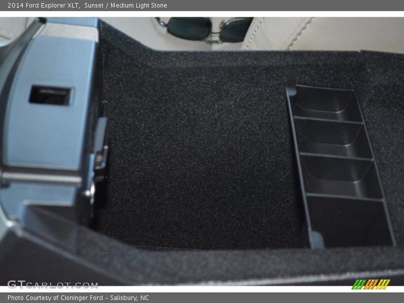 Sunset / Medium Light Stone 2014 Ford Explorer XLT