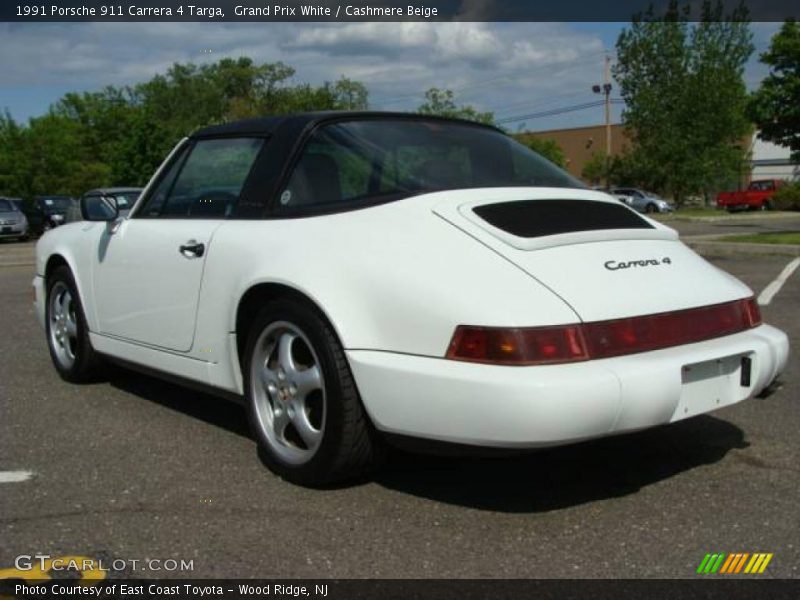 Grand Prix White / Cashmere Beige 1991 Porsche 911 Carrera 4 Targa