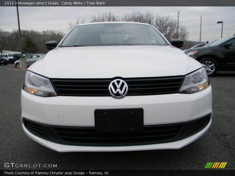 Candy White / Titan Black 2013 Volkswagen Jetta S Sedan