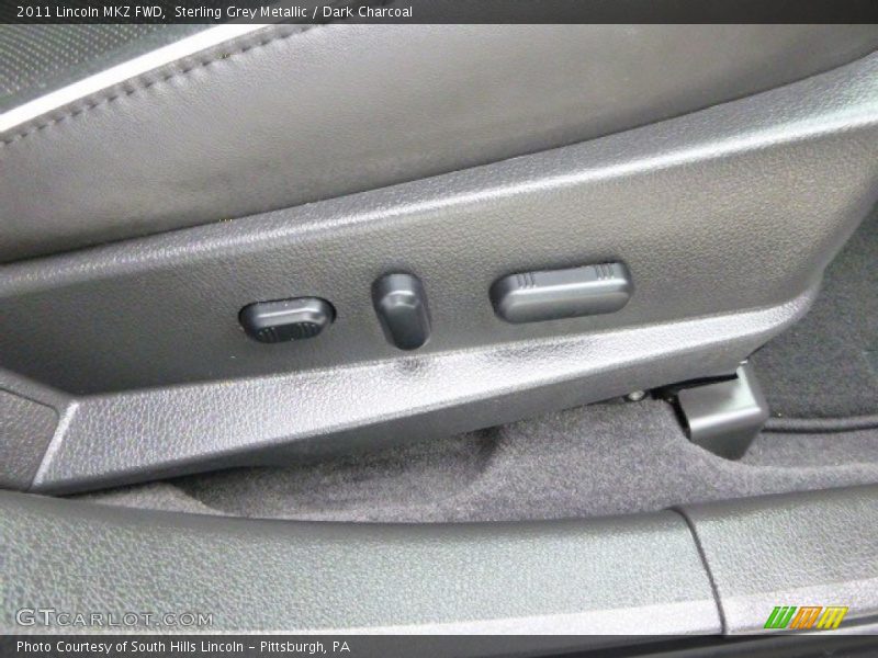 Sterling Grey Metallic / Dark Charcoal 2011 Lincoln MKZ FWD