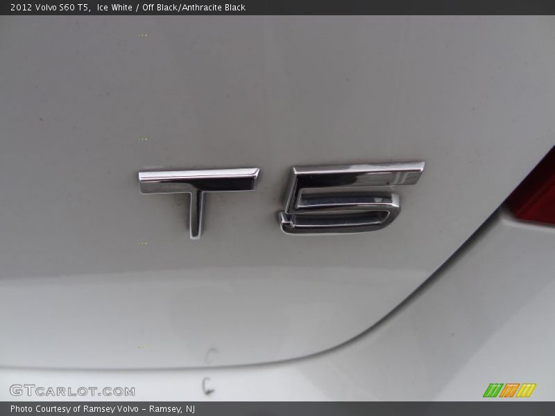 Ice White / Off Black/Anthracite Black 2012 Volvo S60 T5