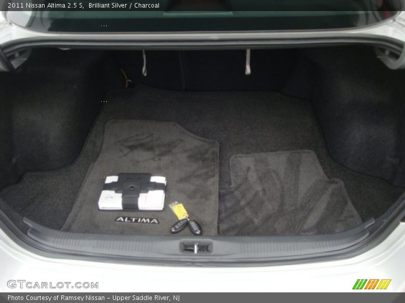Brilliant Silver / Charcoal 2011 Nissan Altima 2.5 S