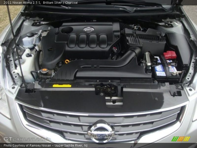 Brilliant Silver / Charcoal 2011 Nissan Altima 2.5 S