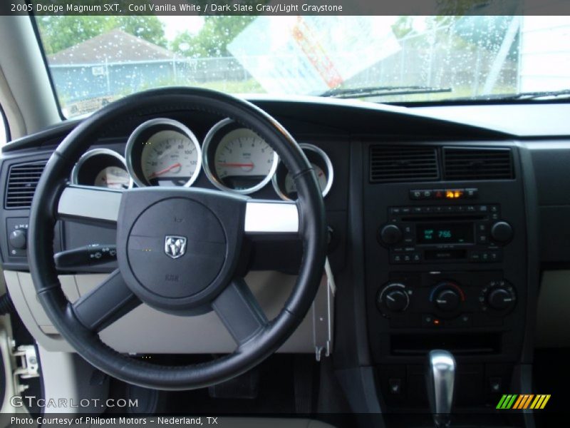 Cool Vanilla White / Dark Slate Gray/Light Graystone 2005 Dodge Magnum SXT