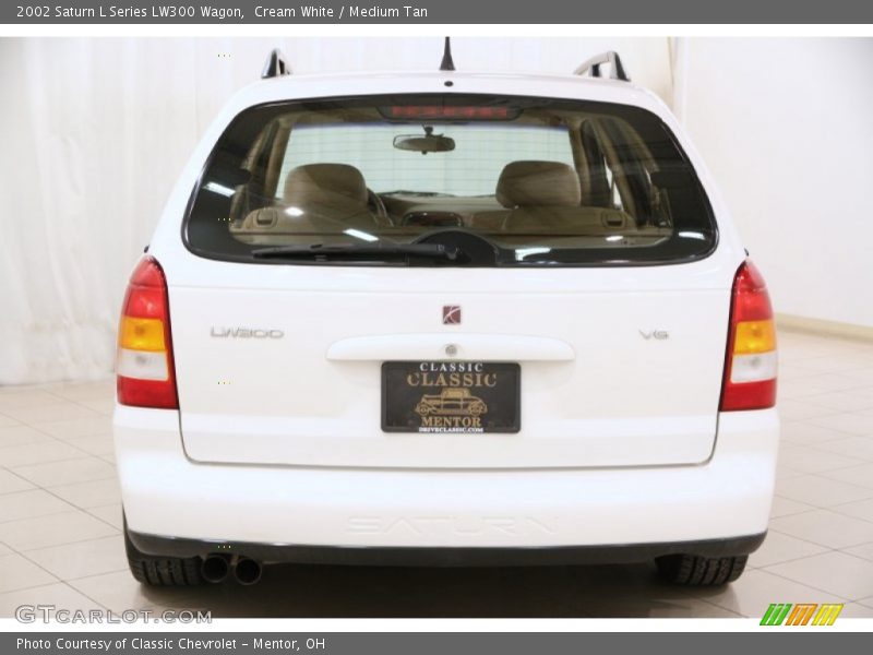 Cream White / Medium Tan 2002 Saturn L Series LW300 Wagon
