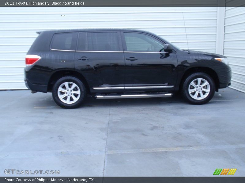 Black / Sand Beige 2011 Toyota Highlander