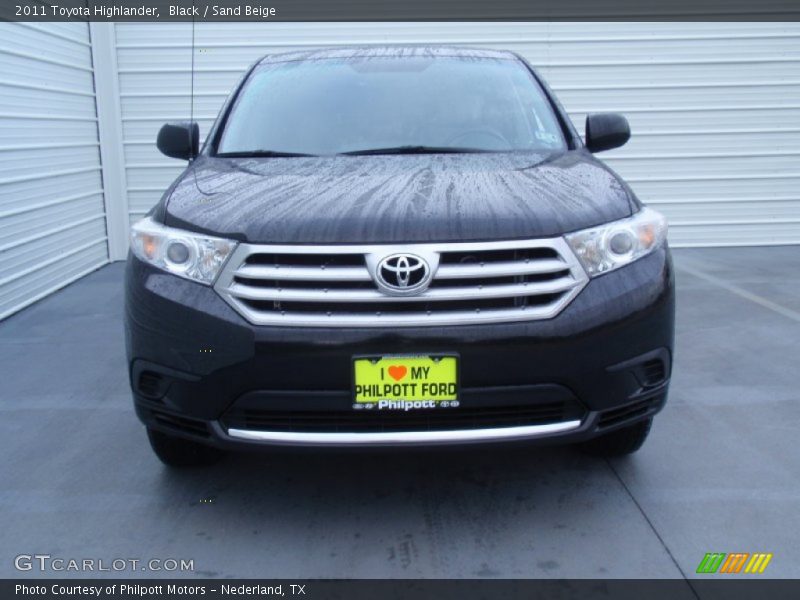 Black / Sand Beige 2011 Toyota Highlander