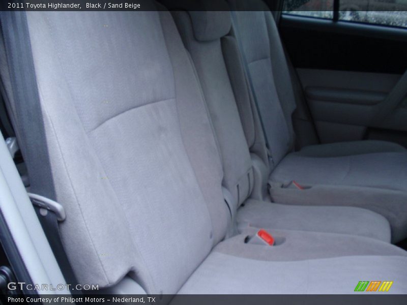Black / Sand Beige 2011 Toyota Highlander
