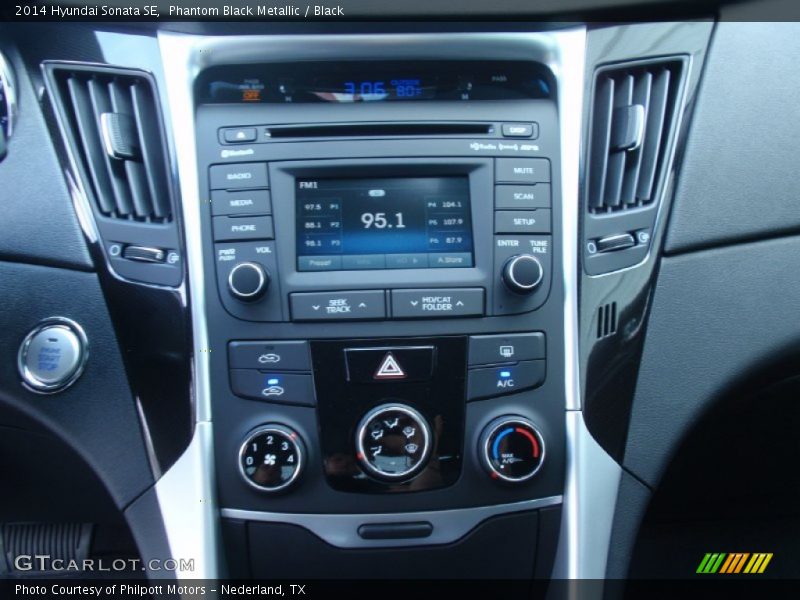 Phantom Black Metallic / Black 2014 Hyundai Sonata SE