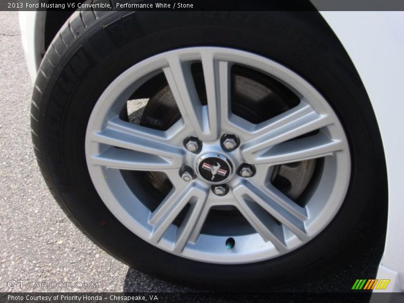 Performance White / Stone 2013 Ford Mustang V6 Convertible