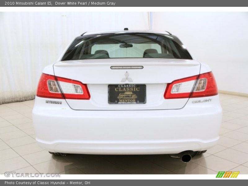 Dover White Pearl / Medium Gray 2010 Mitsubishi Galant ES