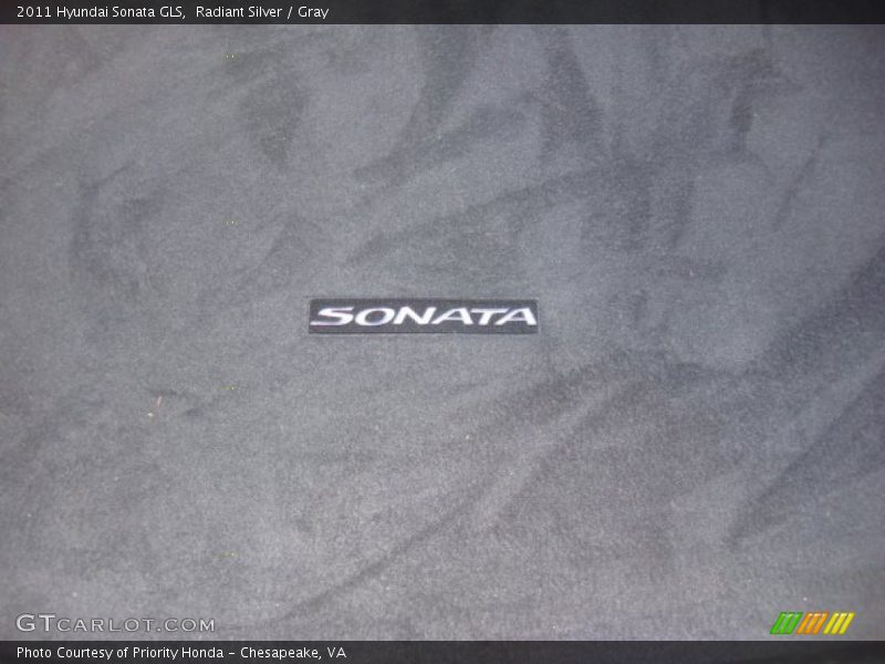 Radiant Silver / Gray 2011 Hyundai Sonata GLS
