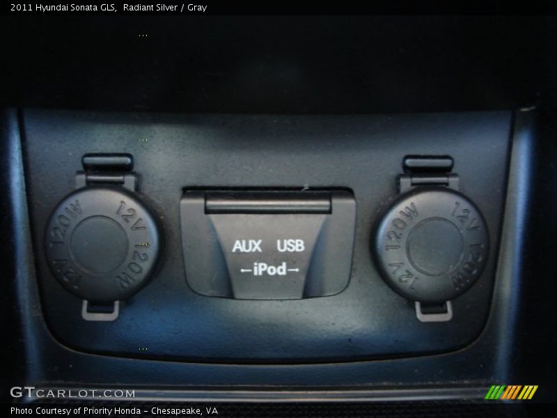 Radiant Silver / Gray 2011 Hyundai Sonata GLS
