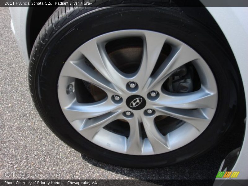 Radiant Silver / Gray 2011 Hyundai Sonata GLS