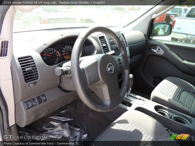 Radiant Silver Metallic / Graphite 2010 Nissan Frontier SE V6 King Cab