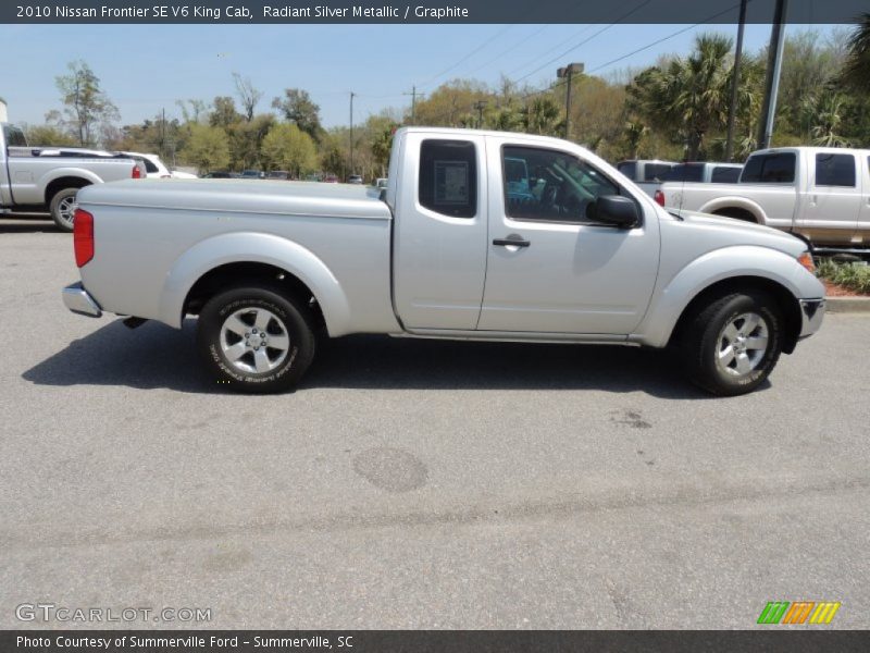 Radiant Silver Metallic / Graphite 2010 Nissan Frontier SE V6 King Cab