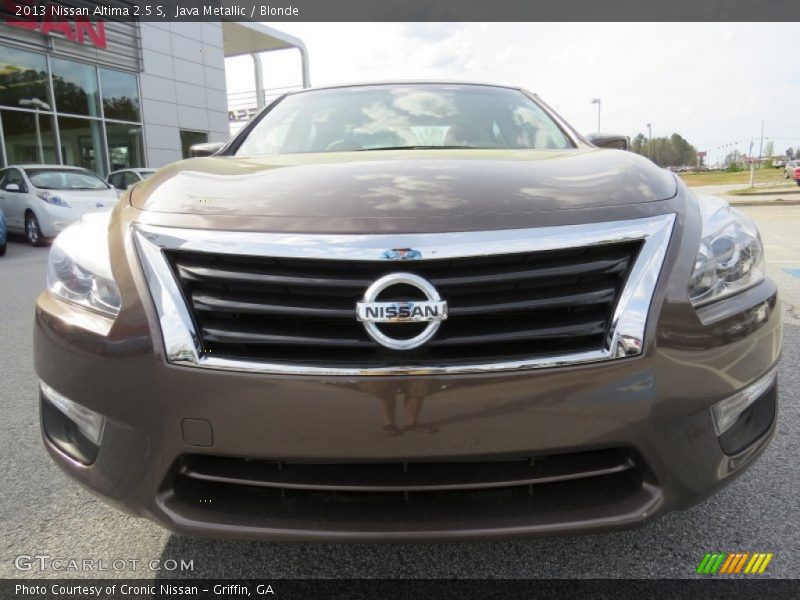 Java Metallic / Blonde 2013 Nissan Altima 2.5 S