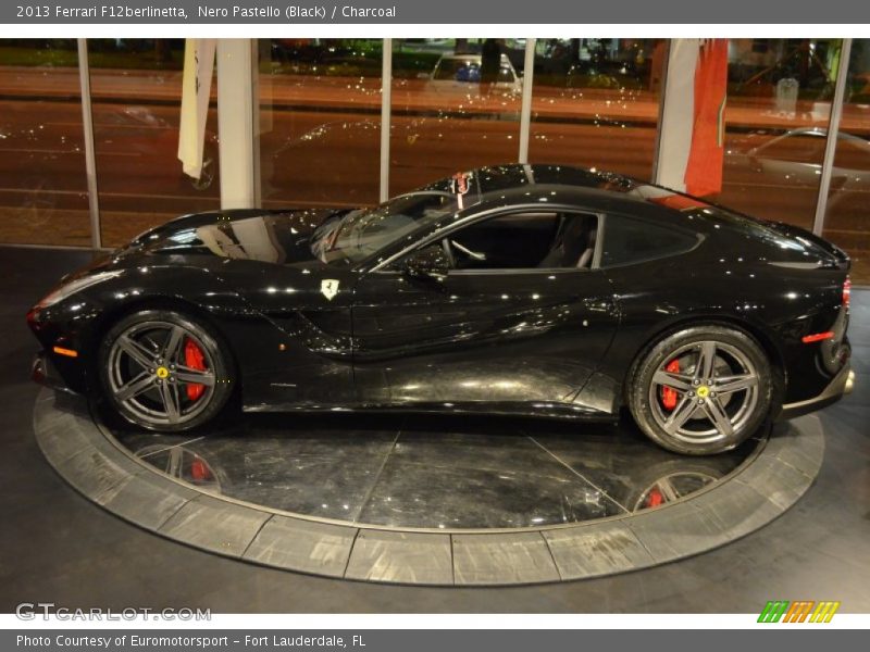 2013 F12berlinetta  Nero Pastello (Black)