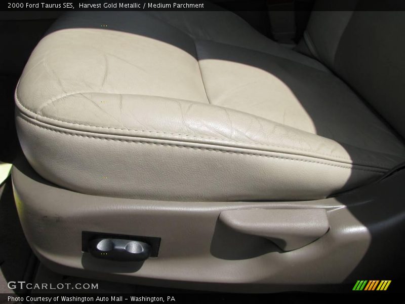 Harvest Gold Metallic / Medium Parchment 2000 Ford Taurus SES