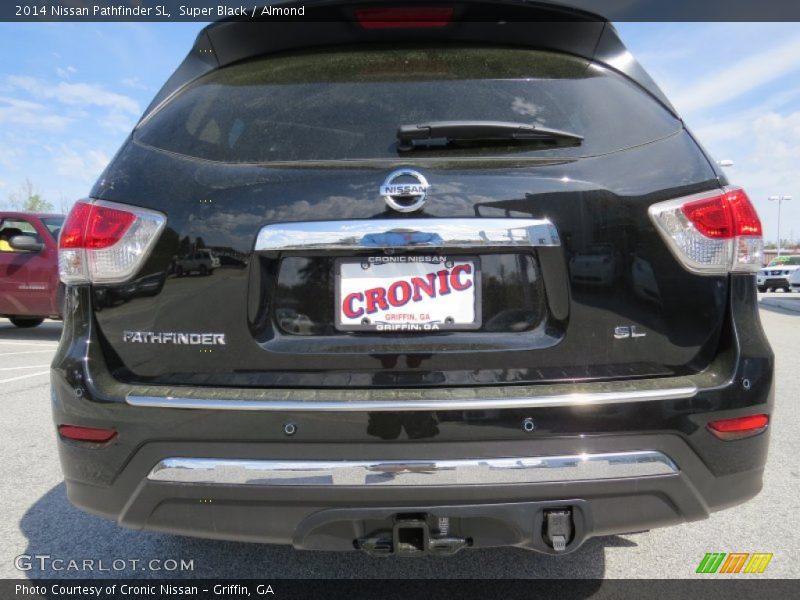 Super Black / Almond 2014 Nissan Pathfinder SL