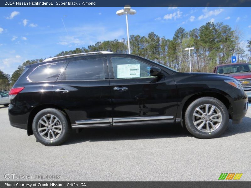 Super Black / Almond 2014 Nissan Pathfinder SL